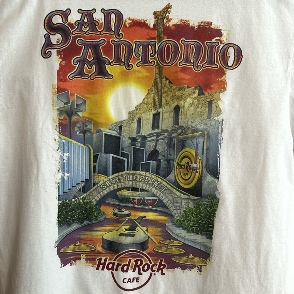 Vintage Hard Rock Cafe Men’s T-Shirt. San Antonio, TX. Size XL.